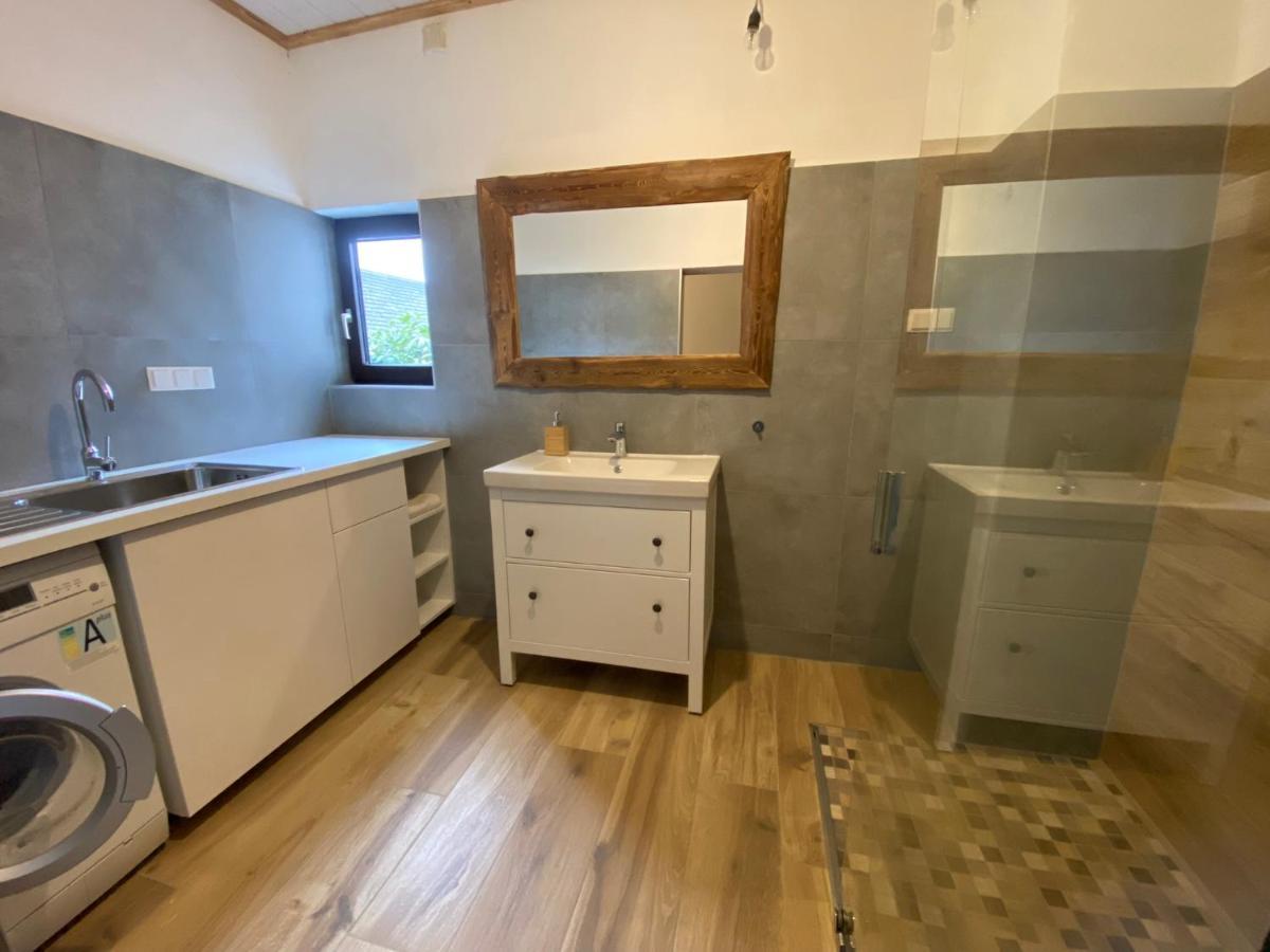 Andrella Auszeithof - Schlaferlebnis Im Holzfass Hotel Friedersbach Luaran gambar